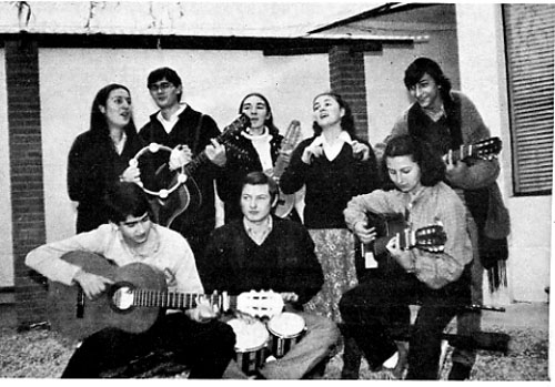 Faenes_m__sics_grup Aljub_la Vilarroja_Any 1980.jpg